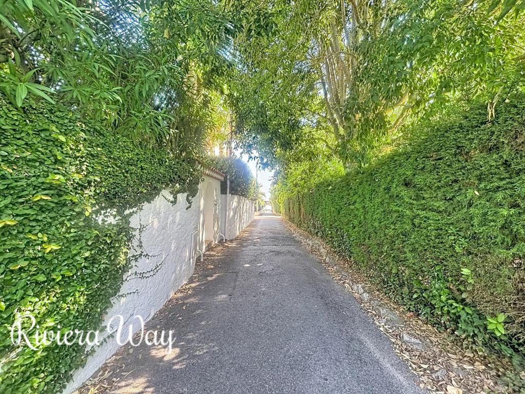 2 room apartment in Antibes, photo #4, listing #107046534