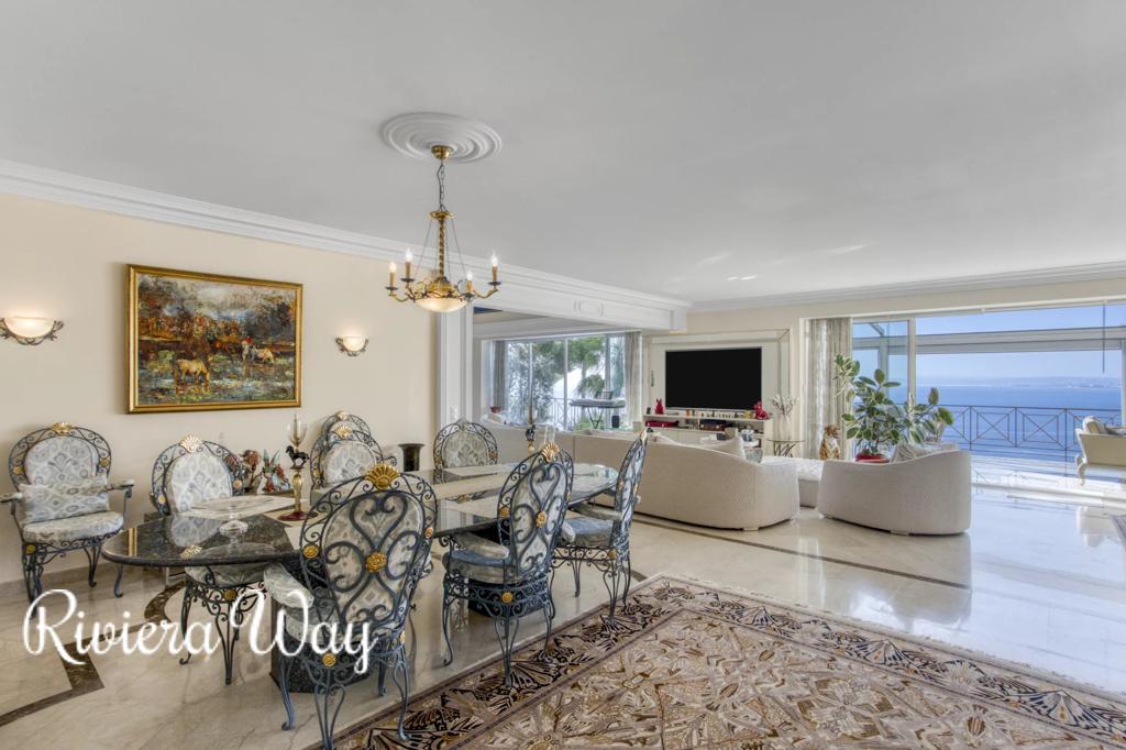 7 room villa in Villefranche-sur-Mer, photo #6, listing #103145028