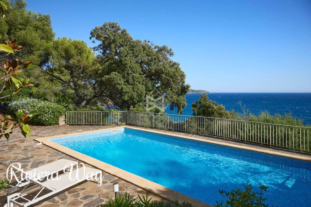 10 room villa in La Croix-Valmer, 200 m², photo #2, listing #105676074