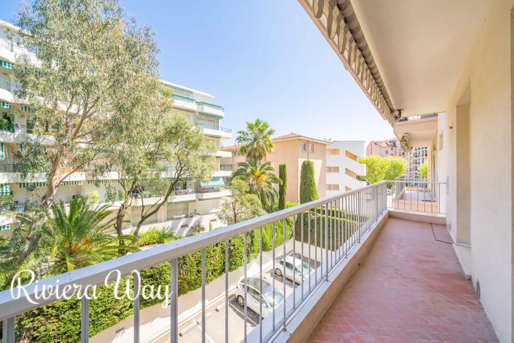 3 room apartment in Cannes, photo #9, listing #100673370