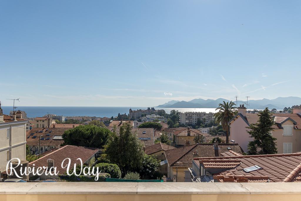 4 room apartment in Cannes, photo #7, listing #84918288