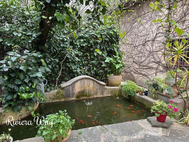 8 room villa in Mougins, photo #9, listing #102817260