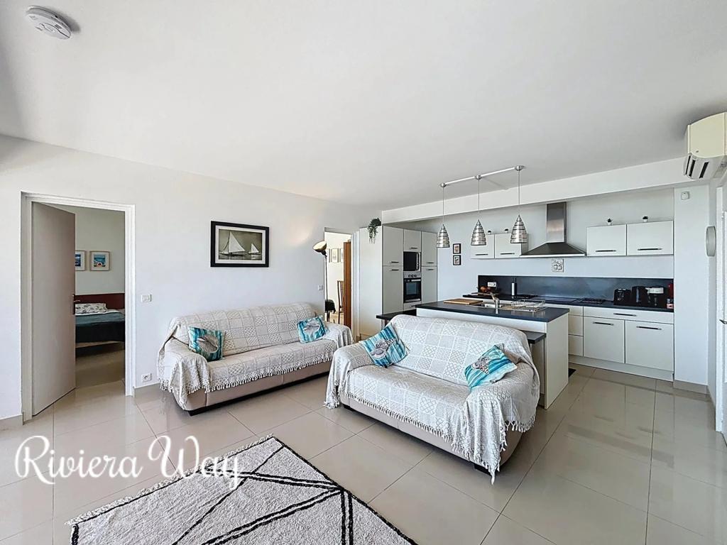 4 room apartment in Cap d'Antibes, photo #4, listing #106322538