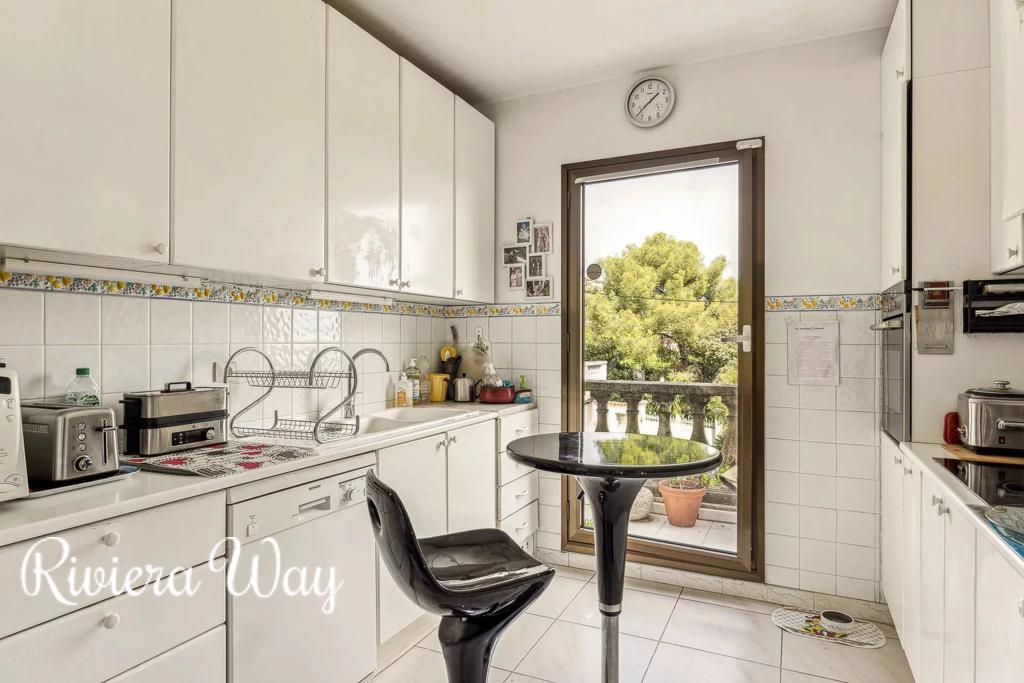 4 room apartment in Golf Juan, photo #7, listing #106523634