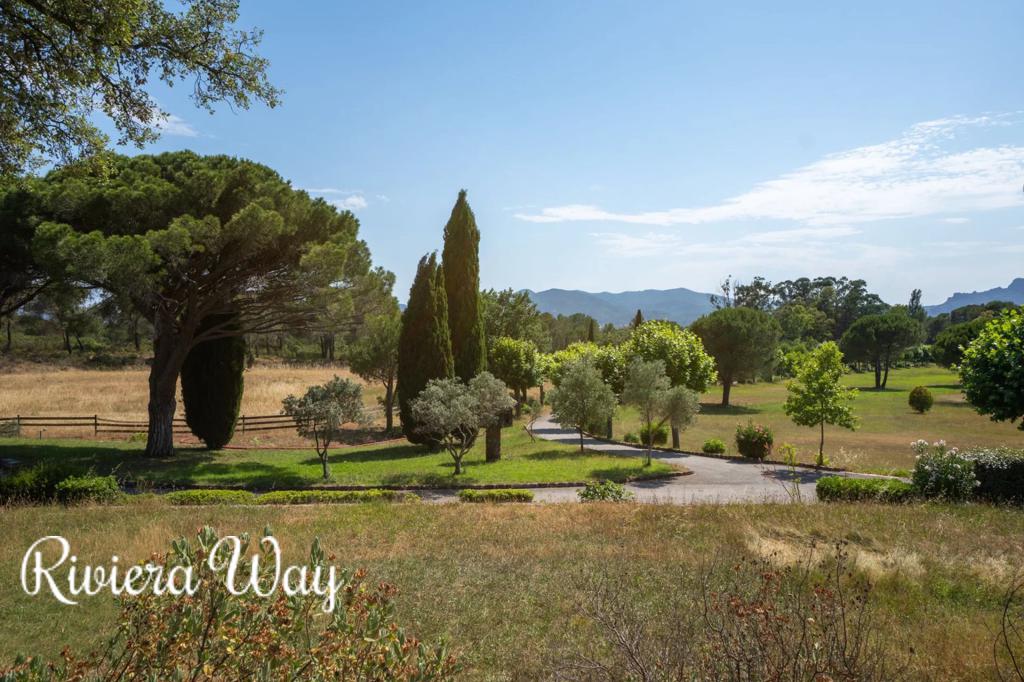 12 room villa in Puget-sur-Argens, photo #6, listing #106454880