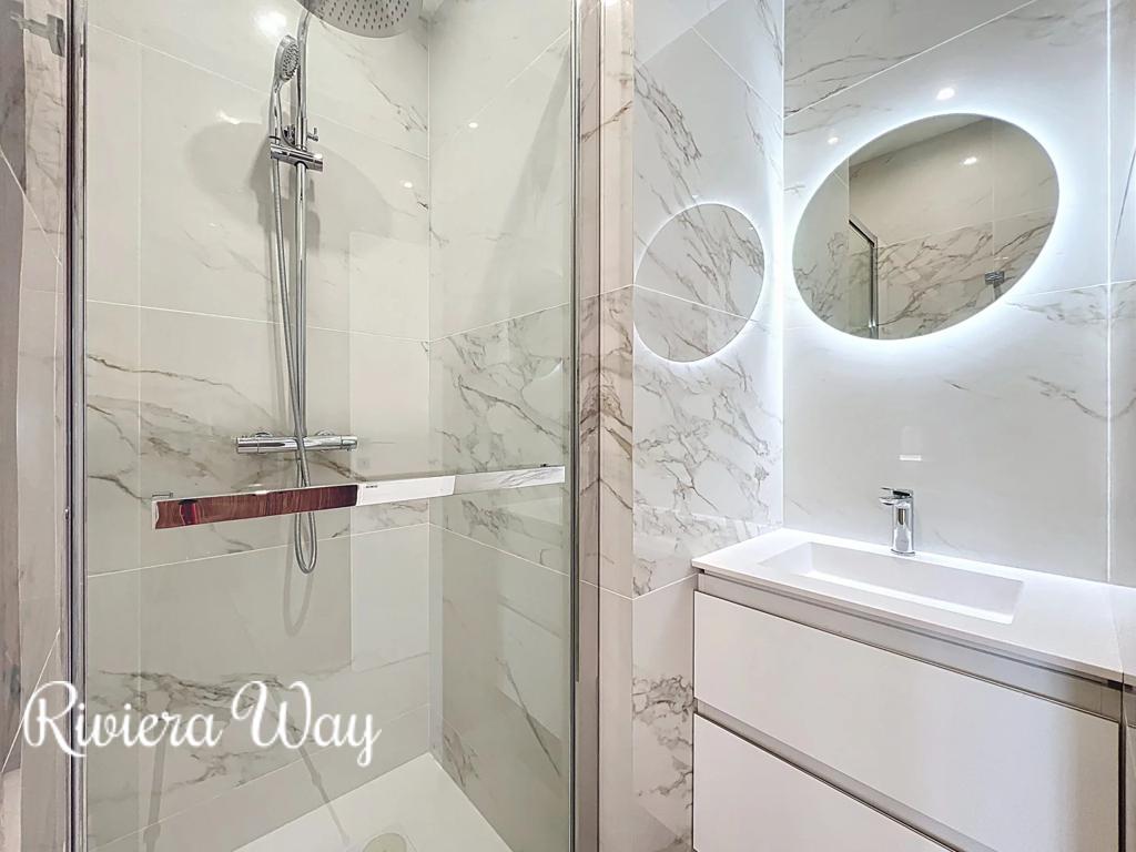 4 room apartment in Cannes, photo #8, listing #102777360