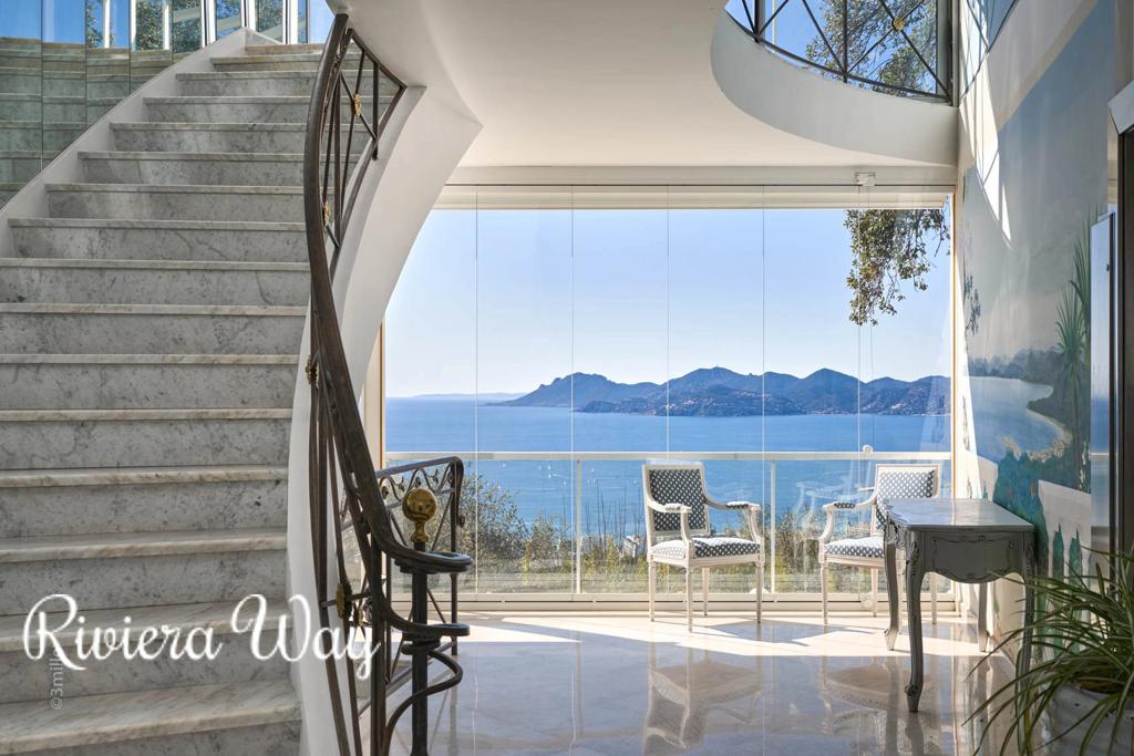 Villa in Cannes, photo #1, listing #93025842