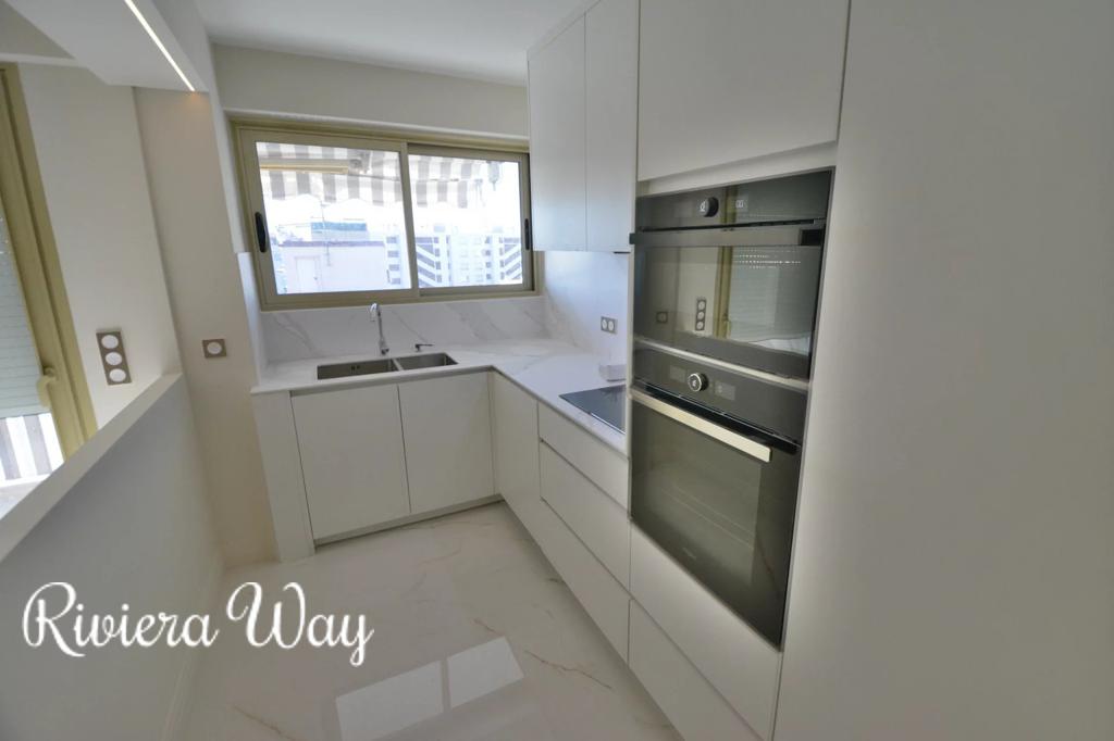 3 room apartment in Juan-les-Pins, photo #7, listing #101855460