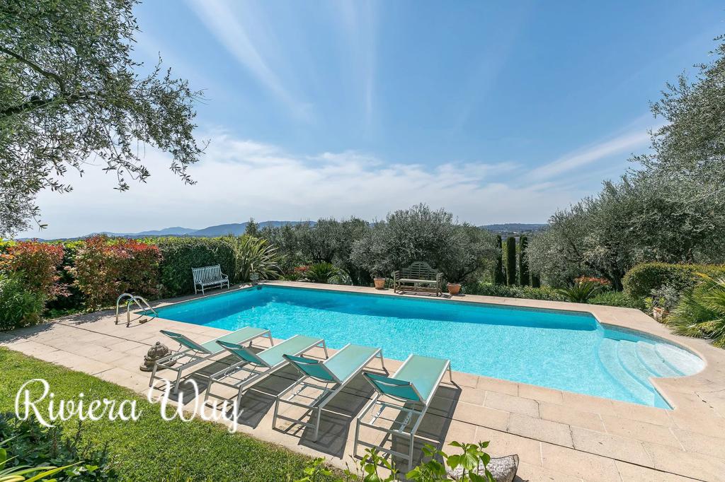 6 room villa in Grasse, photo #8, listing #102971022