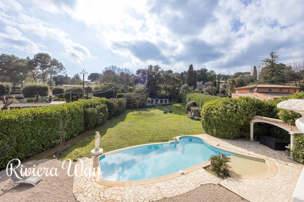 7 room villa in Roquefort-les-Pins, photo #2, listing #105908502