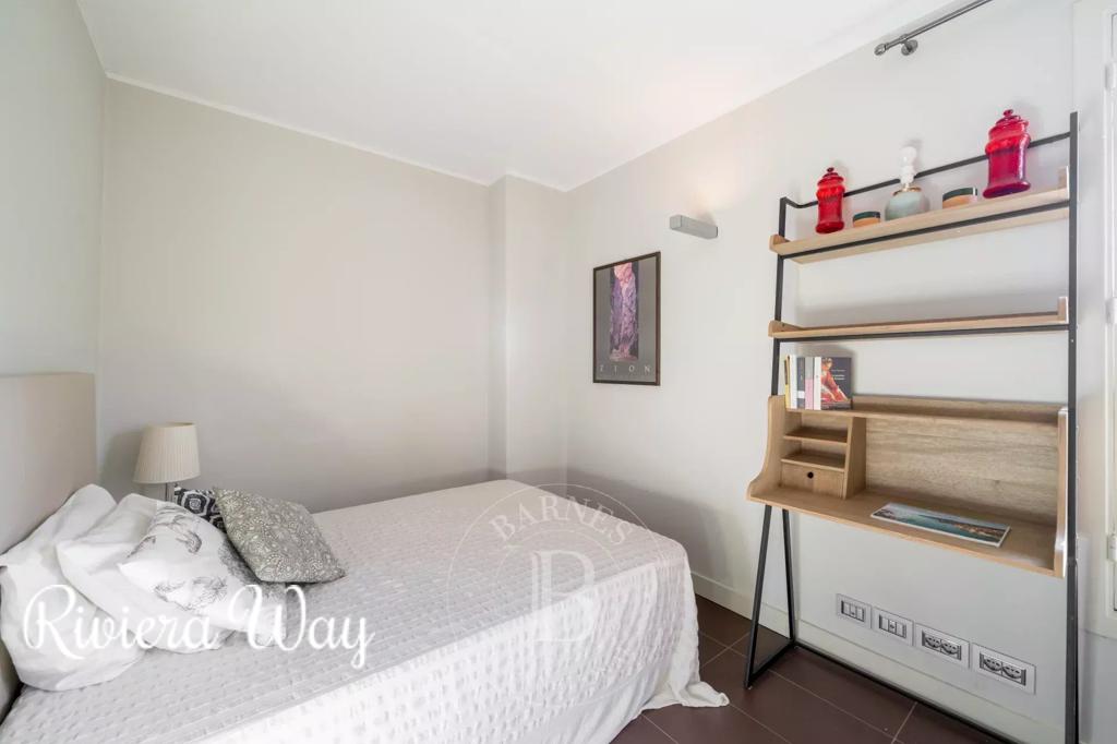 4 room apartment in Cannes, photo #5, listing #101966130
