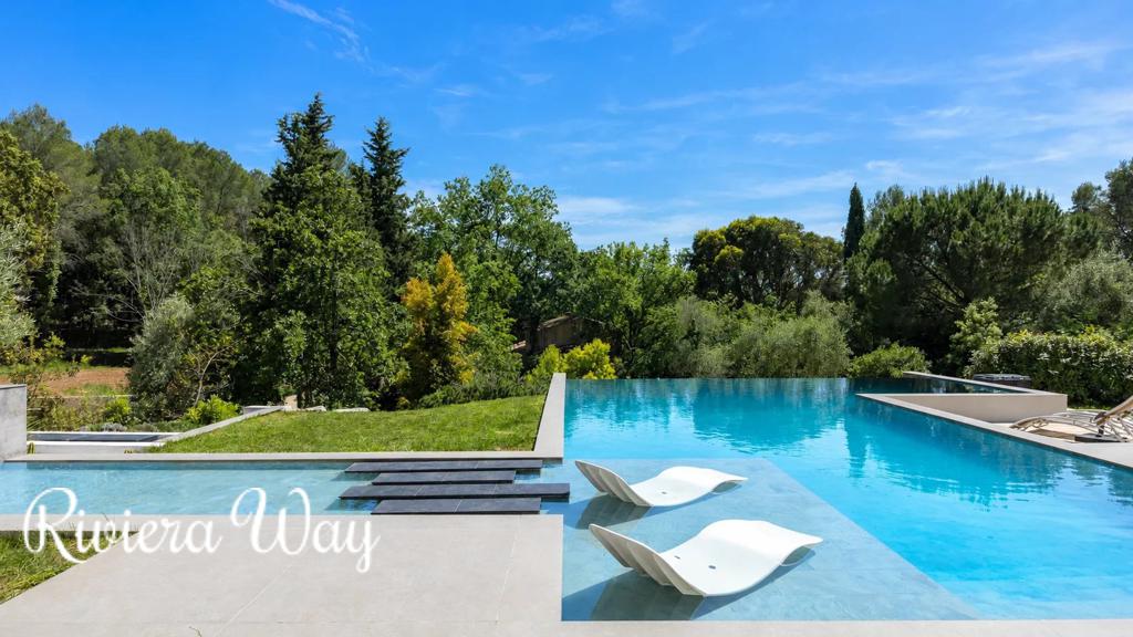 8 room villa in Roquefort-les-Pins, photo #2, listing #106276338