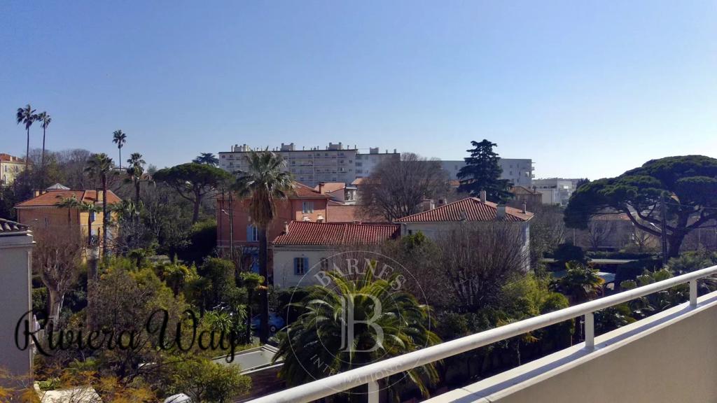 4 room apartment in Cannes, photo #5, listing #100667406