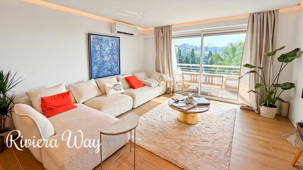 3 room apartment in Cannes, photo #3, listing #106788318