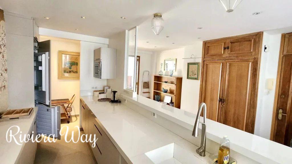 5 room apartment in Juan-les-Pins, photo #8, listing #104029716