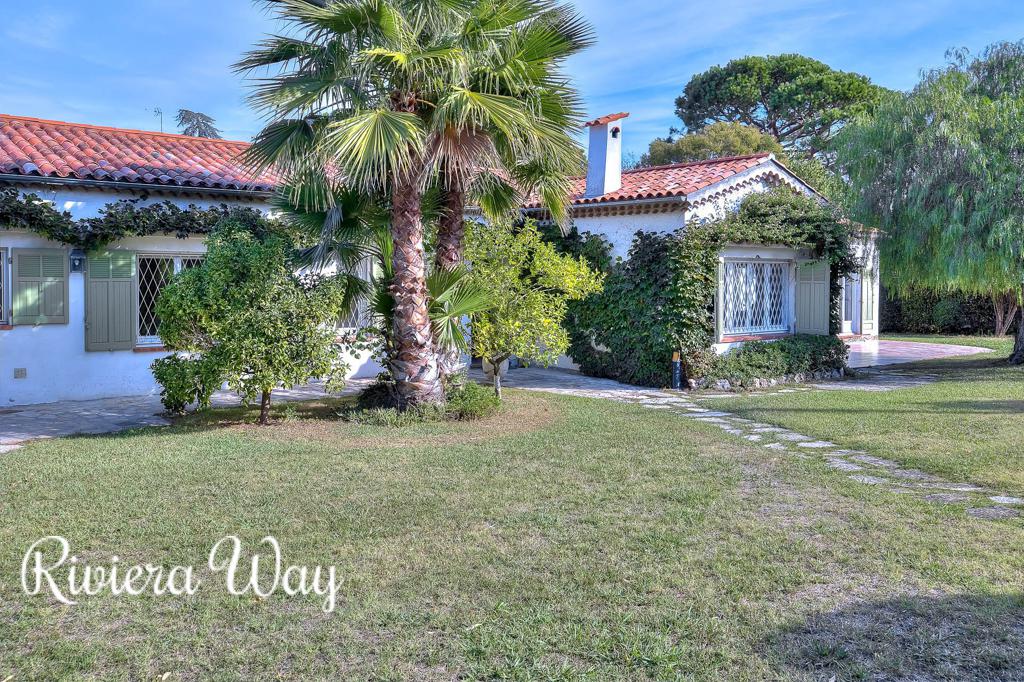 6 room villa in Cap d'Antibes, photo #9, listing #90774306
