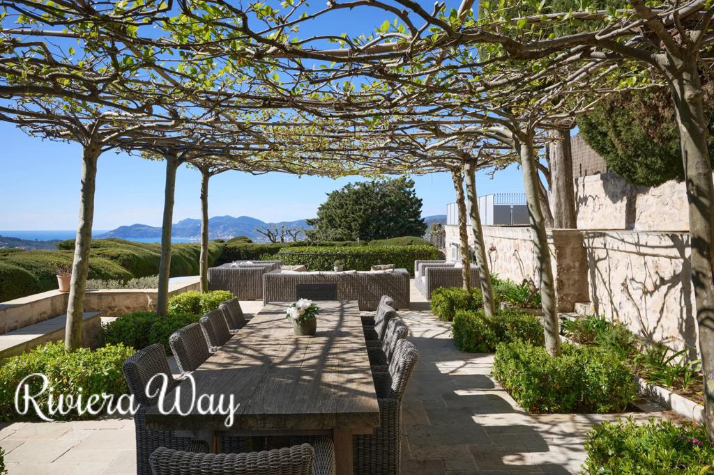 6 room villa in Mougins, photo #7, listing #106259916
