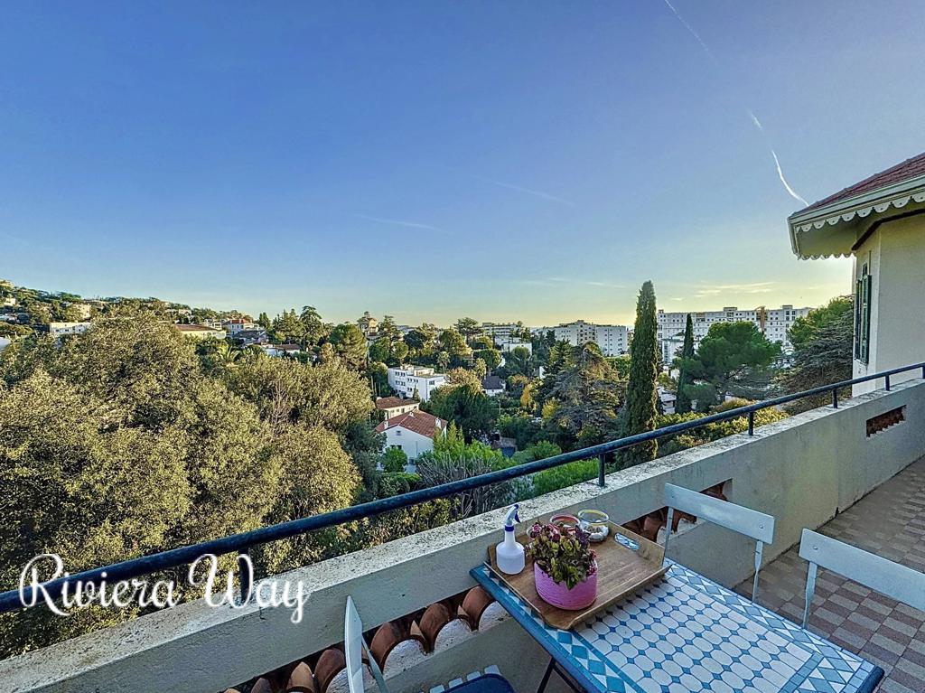 3 room apartment in Cannes, photo #2, listing #102099648