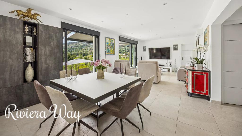 6 room villa in Grasse, photo #4, listing #106408092