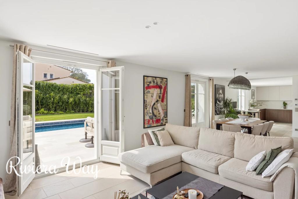 5 room villa in Mougins, photo #3, listing #107101806