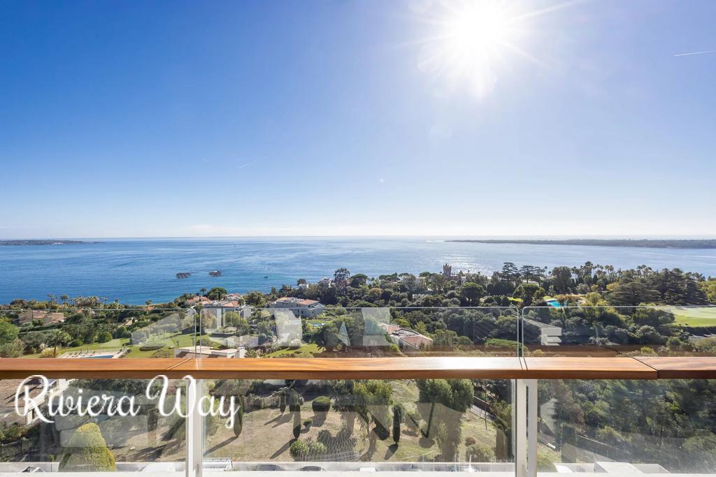 3 room apartment in Cannes, photo #2, listing #105455280