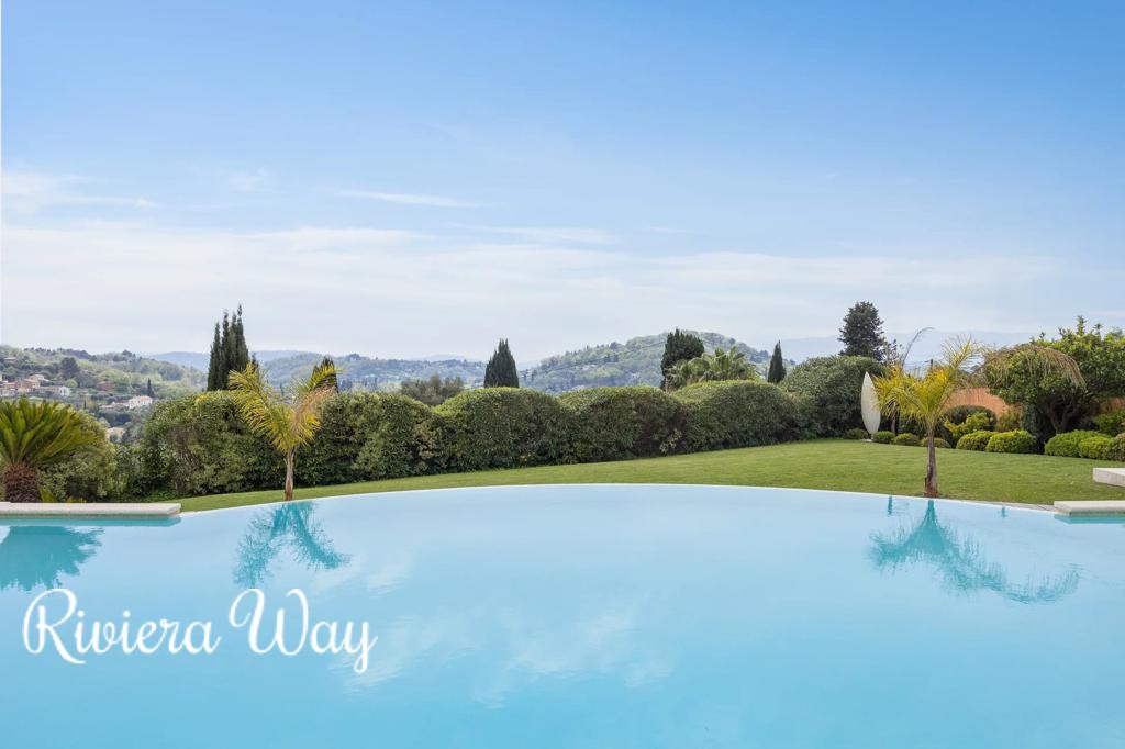14 room villa in Grasse, photo #7, listing #102971064