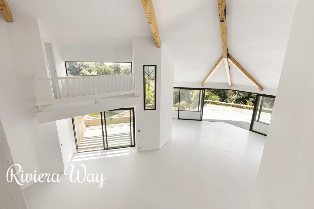6 room villa in Biot, photo #3, listing #104355636