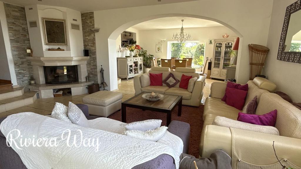 6 room villa in Tourrettes-sur-Loup, photo #10, listing #103455870