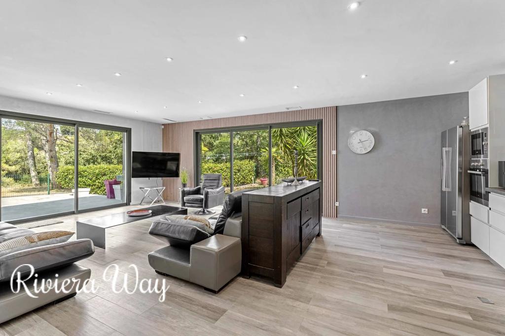11 room villa in Le Pradet, 100 m², photo #4, listing #103834668