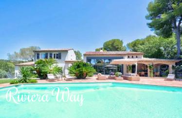 8 room villa in Mougins, 430 m²