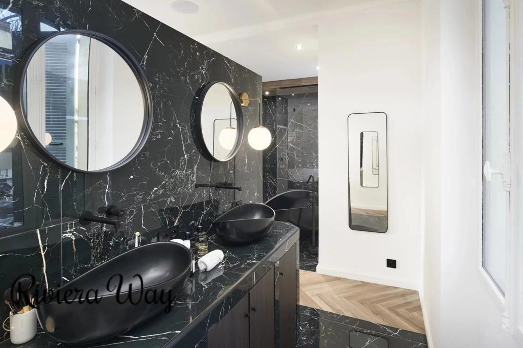 Villa in Cannes, photo #10, listing #102950526
