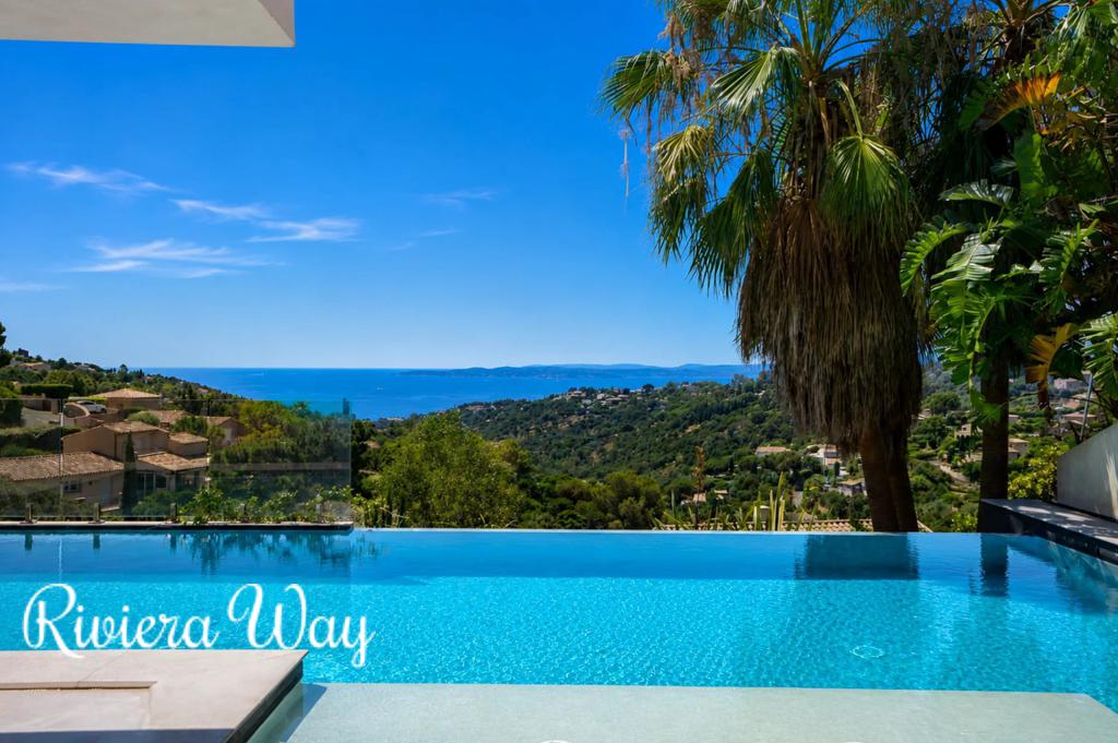 5 room villa in Roquebrune-sur-Argens, photo #1, listing #106670676