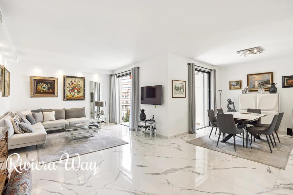 4 room apartment in Cannes, photo #3, listing #103386990