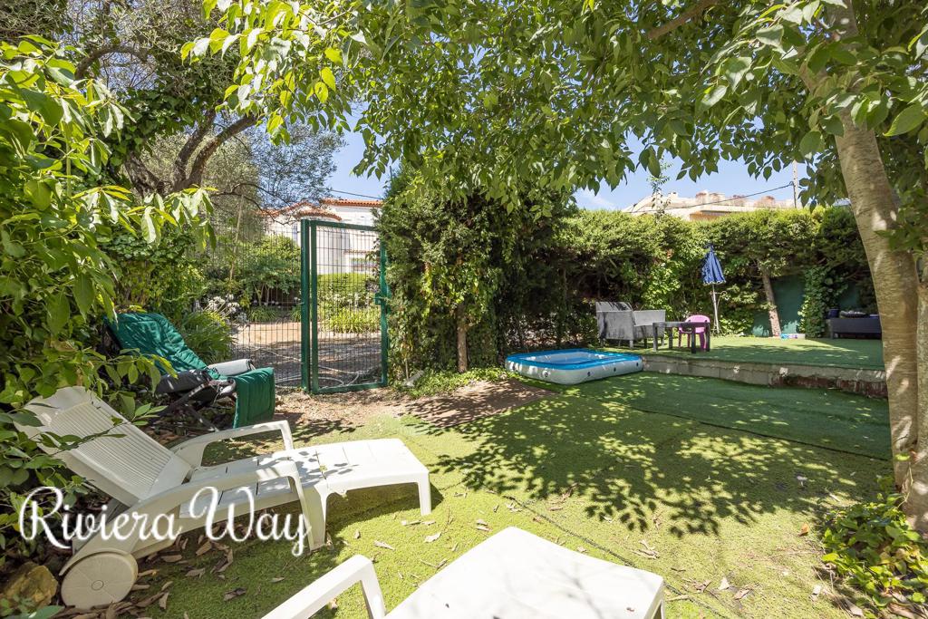 2 room apartment in Juan-les-Pins, photo #1, listing #103948152