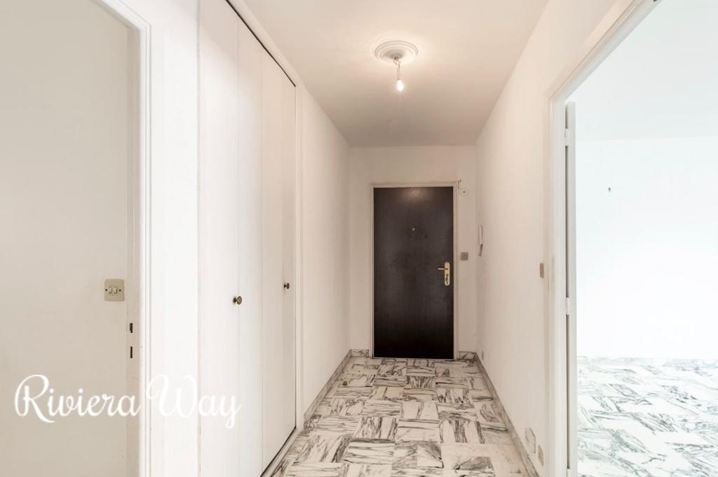 6 room apartment in Nice, 83 m², photo #3, listing #104750772