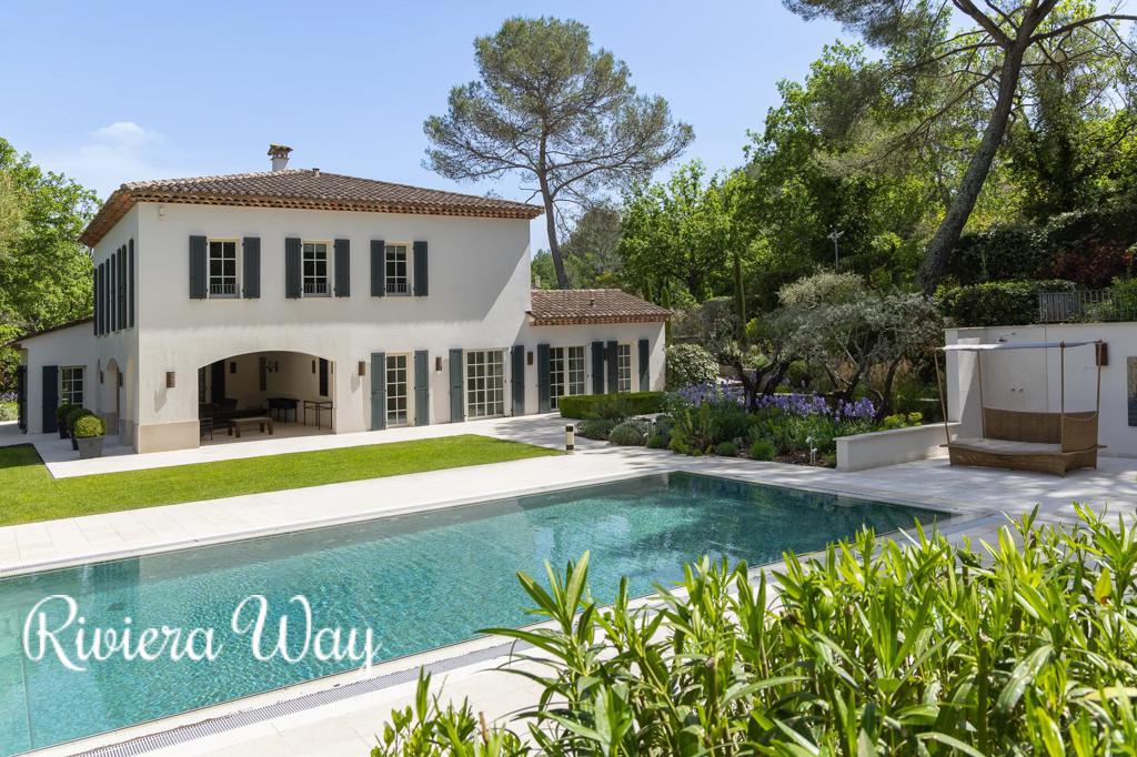 6 room villa in Fayence, photo #8, listing #102971190