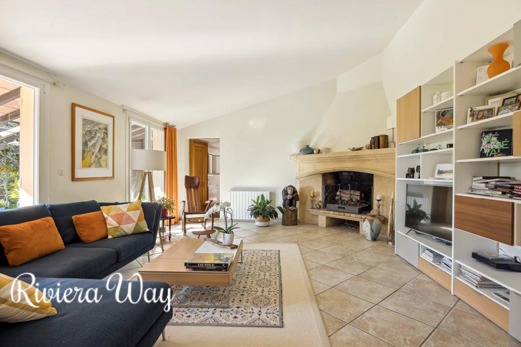 6 room villa in Gattières, photo #8, listing #102817848