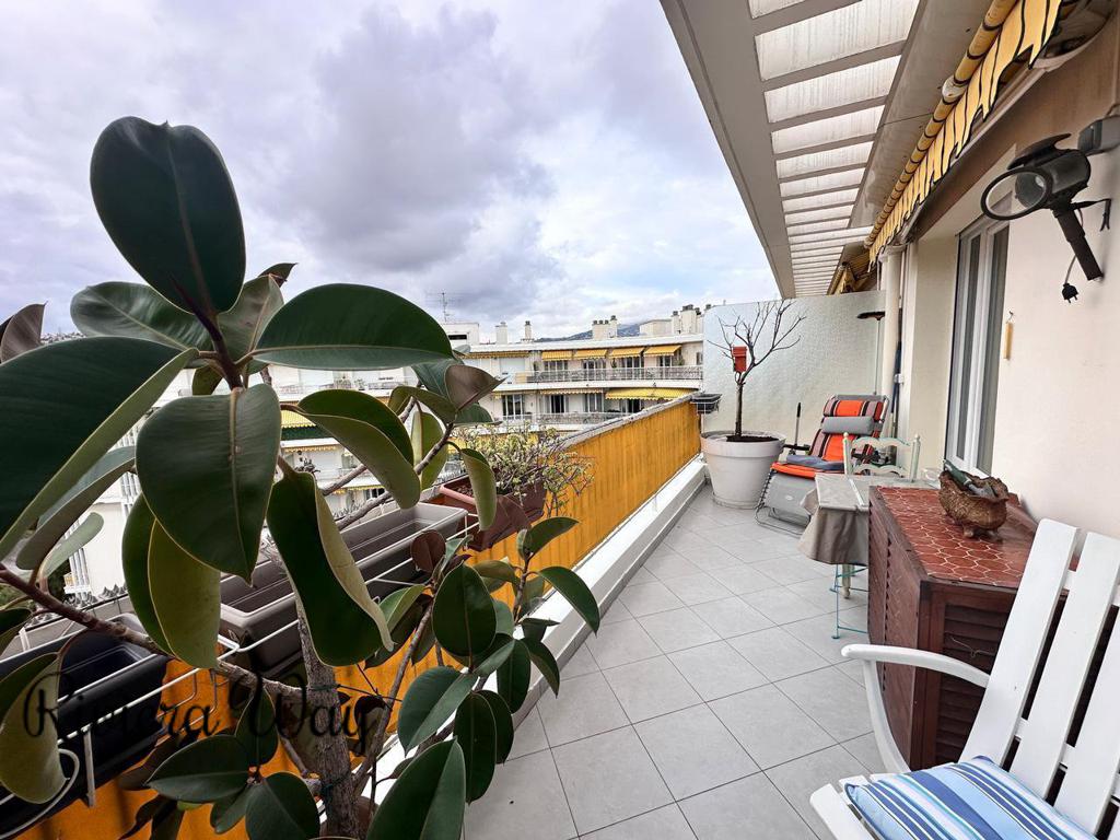 2 room apartment in Le Carré d'Or, 57 m², photo #6, listing #103254144