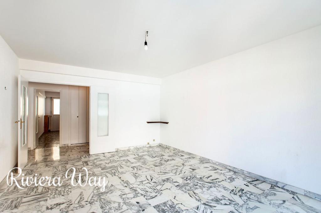 6 room apartment in Nice, 83 m², photo #6, listing #104750772
