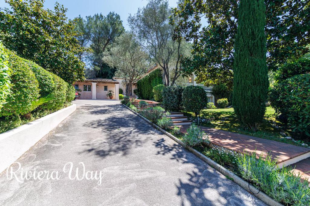 6 room villa in Cannes, photo #8, listing #106231860
