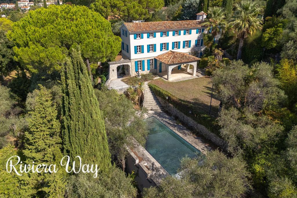 9 room villa in Grasse, photo #9, listing #104342280