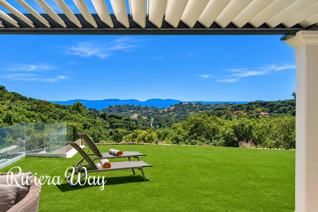9 room villa in La Croix-Valmer, photo #5, listing #103323528