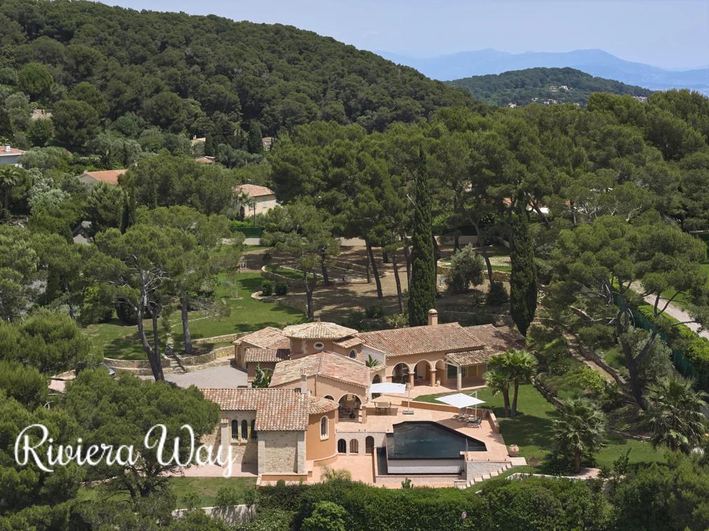 10 room villa in Cannes, photo #1, listing #105737940
