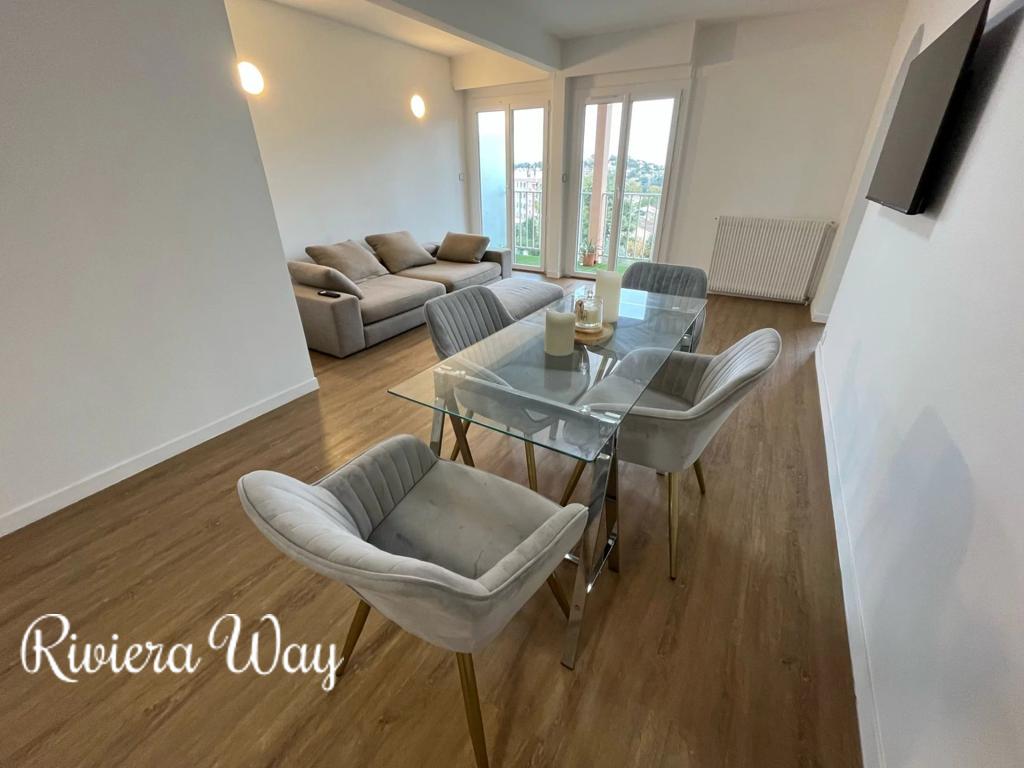 4 room apartment in Vallauris, photo #2, listing #102841200