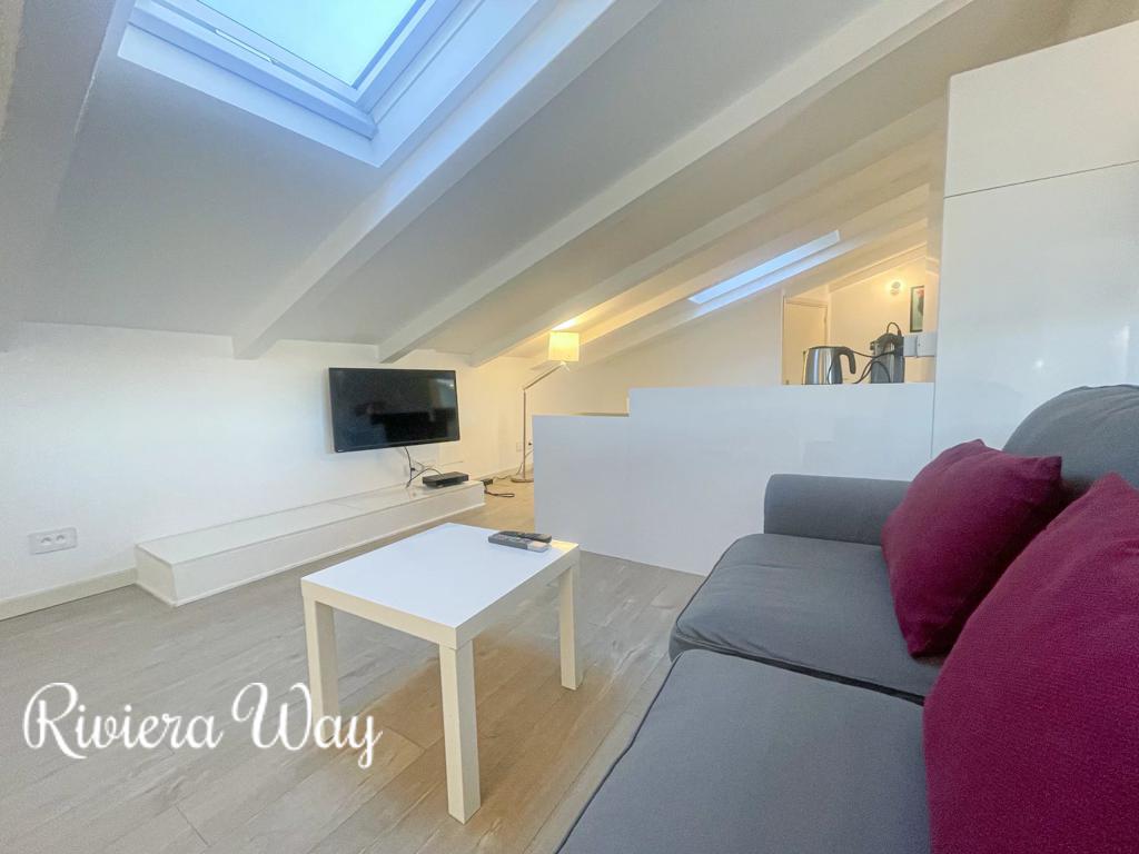 2 room apartment in Cannes, photo #3, listing #106248030