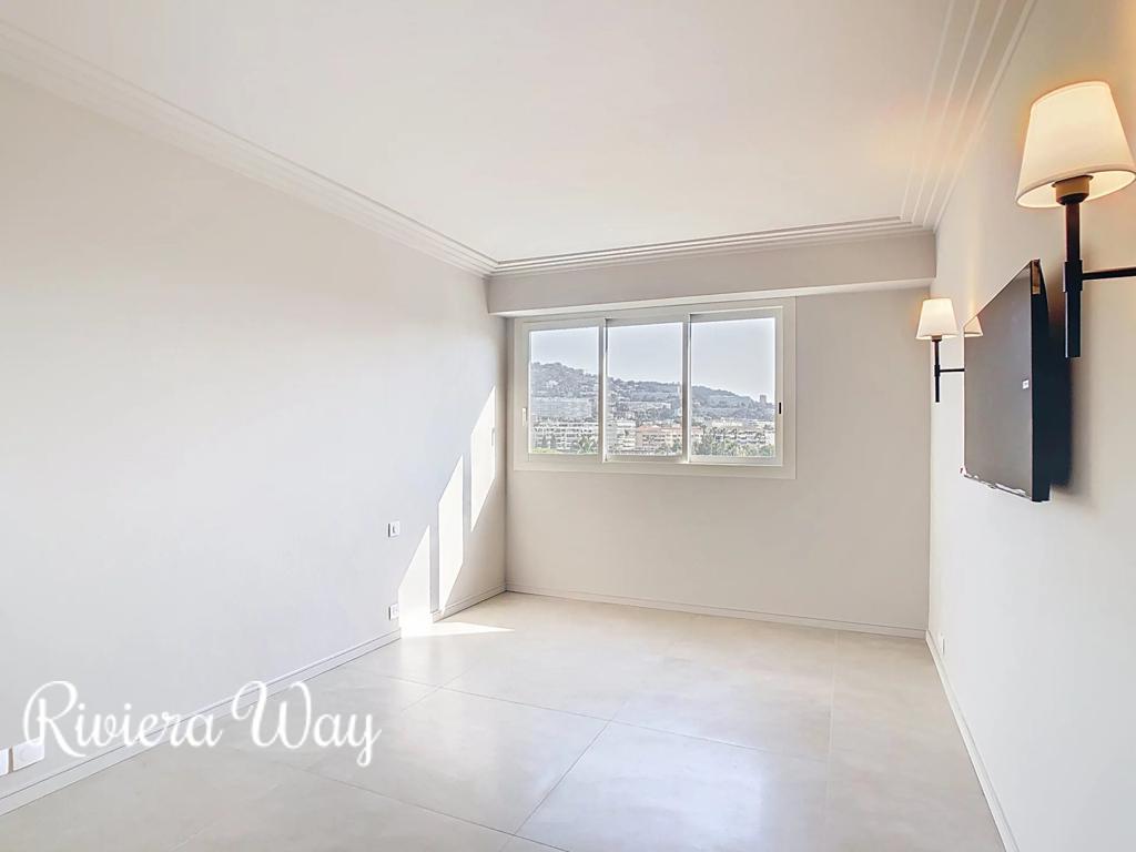 3 room apartment in Boulevard de la Croisette, photo #1, listing #103968354