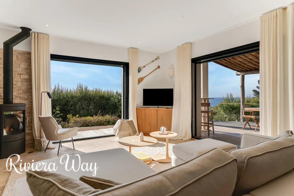 4 room villa in La Croix-Valmer, photo #8, listing #106261722