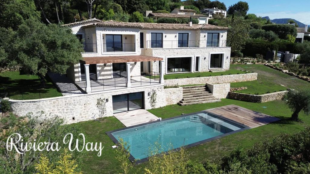 9 room villa in Saint-Paul-de-Vence, photo #5, listing #103085514