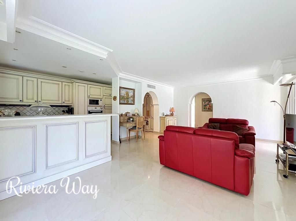 3 room apartment in Antibes, photo #10, listing #106609104