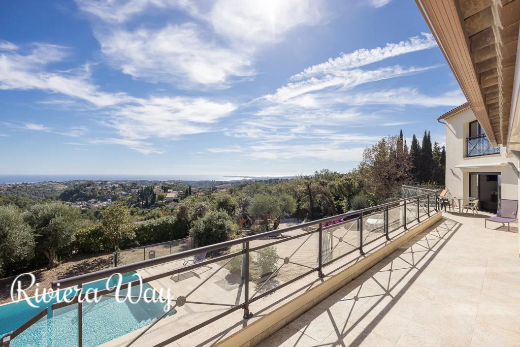 6 room villa in La Gaude, photo #10, listing #104429094